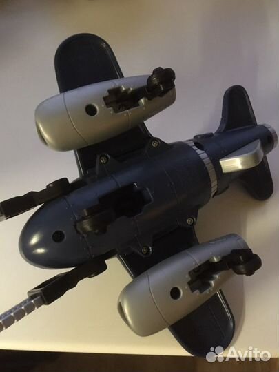 Самолет fisher price и акула