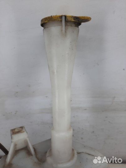 Бачок омывателя Nissan Almera хэтчбэк 5 дв. 2.2