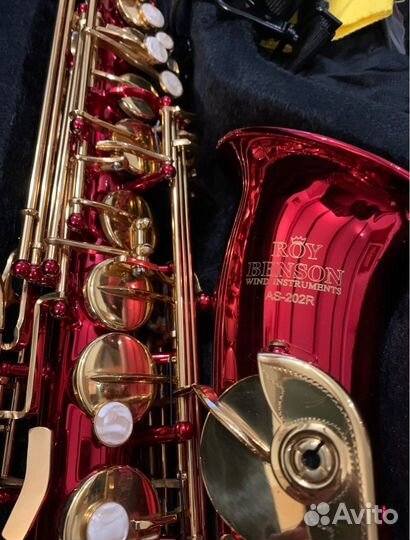 Саксофон-альт Roy Benson AS-202R красный лак