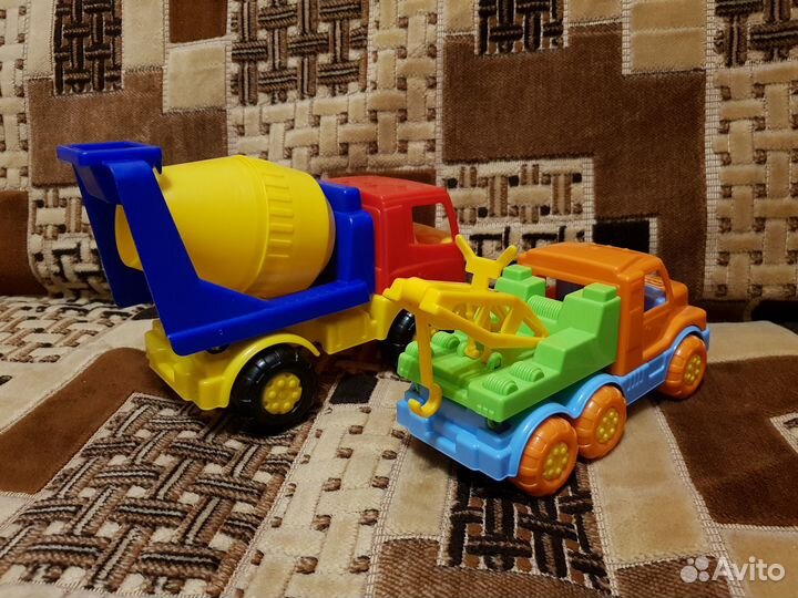 Пластмассовые машинки Полесье