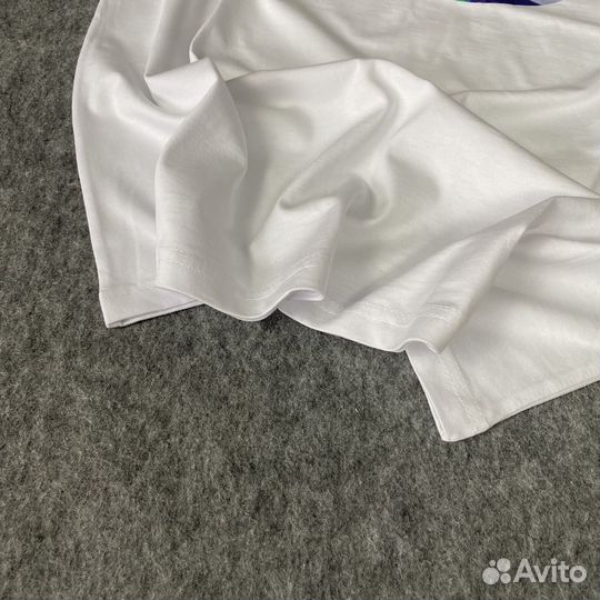 Футболка Weekend Offender