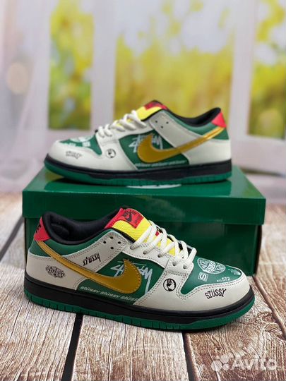 Кроссовки Nike dunk