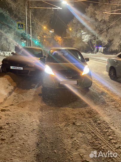 Nissan Wingroad 1.5 AT, 2001, битый, 921 291 км