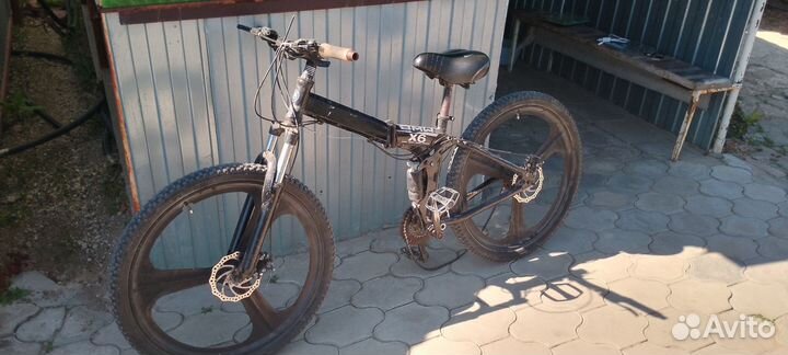 Велосипед BMW