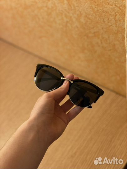 Солнцезащитные очки