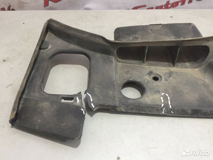 Воздухозаборник верхний Mercedes Cls-Class W218