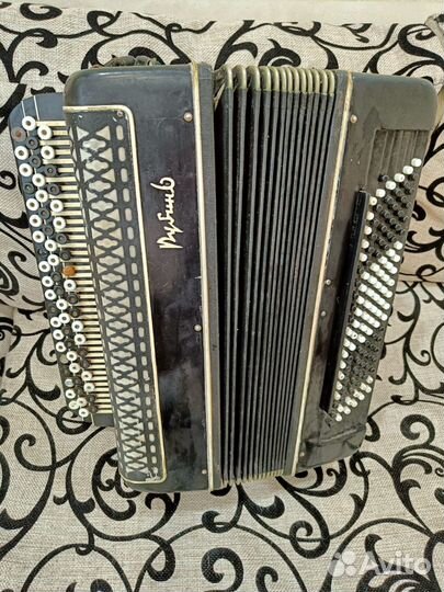 Баян Рубин 6