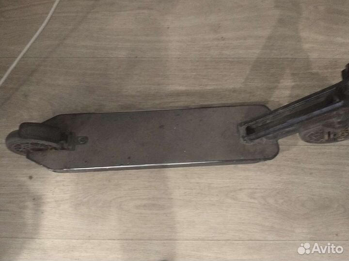 Самакат triad