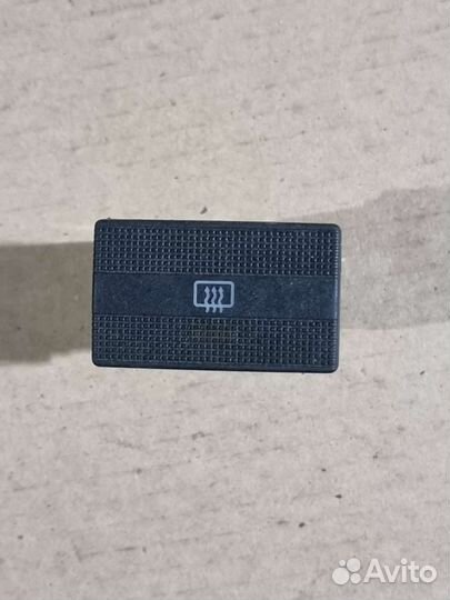 Кнопка обогрева заднего стекла Фольксваген Т4