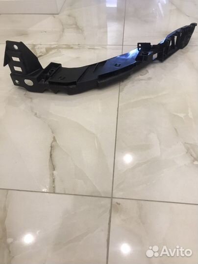 Кронштейн переднего бампера на поло седан