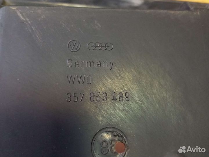 Рамка заднего номера volkswagen passat b3