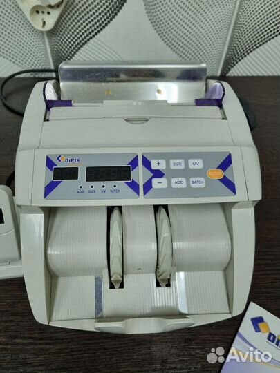 Машинка для счета банкнот