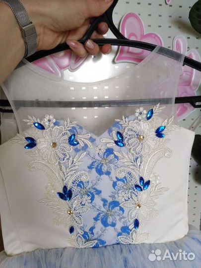 Платье для девочки рост122-128. На 5-7лет