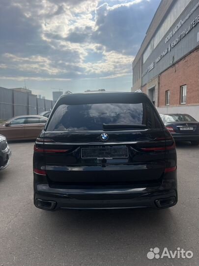 BMW X7 3.0 AT, 2023, 9 045 км