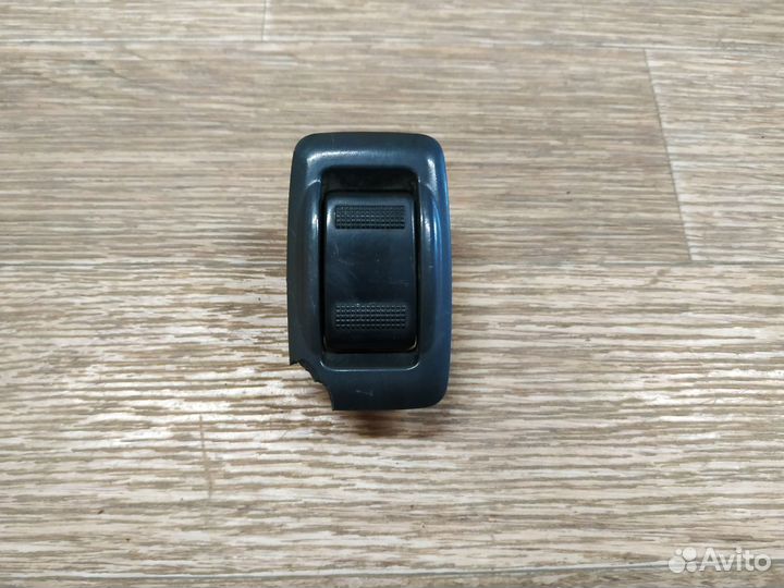 Кнопка стеклоподъемника Mazda Capella 626 GF
