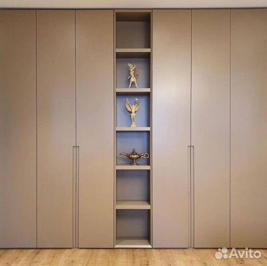 Шкаф распашной на заказ