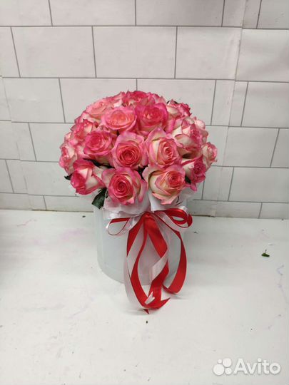 Розы букеты цветы коробки