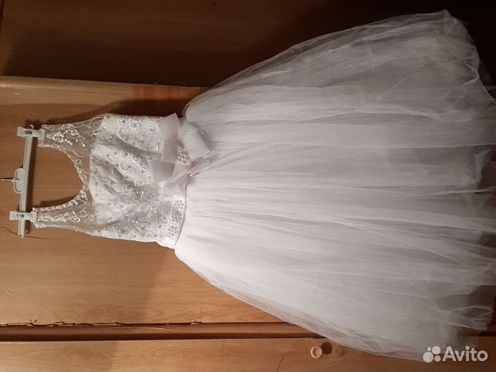 Вечернее платье