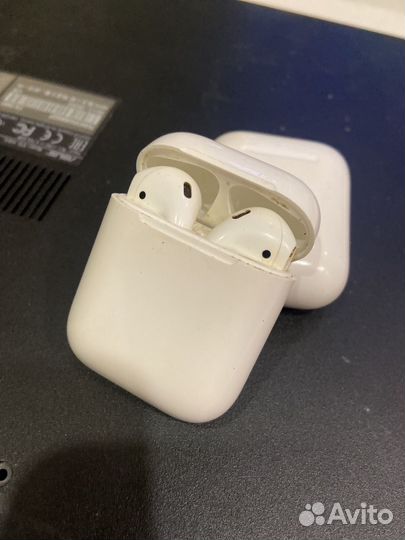 Airpods 1