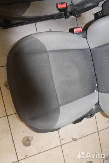 Сиденья комплект Ford Focus 3 2011