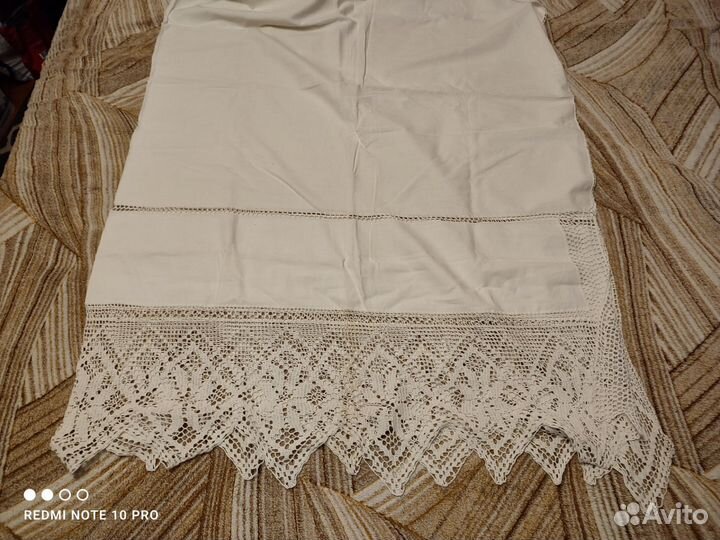 Старинная скатерть, салфетки, подзоры пакетои