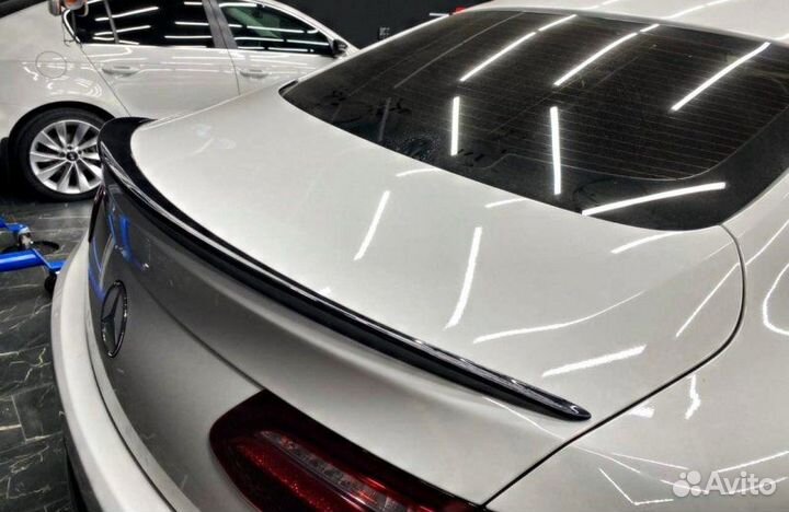 Спойлер на крышку багажника Mercedes E-class coupe