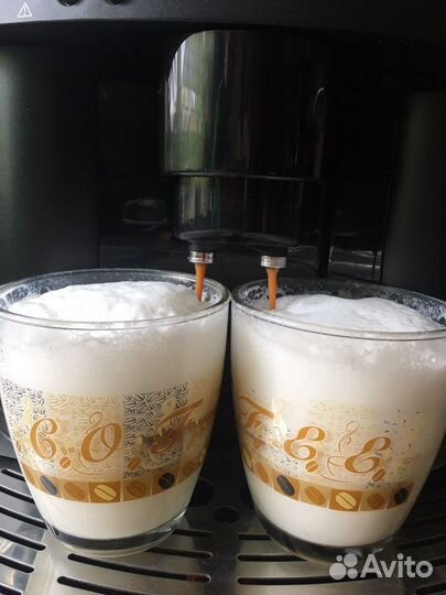 Кофемашина delonghi, Кофеварка, Капучинатором