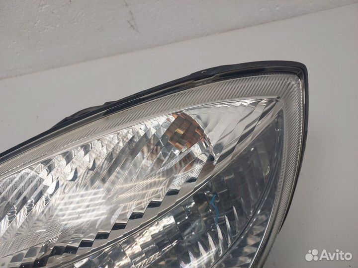 Фара (передняя) Skoda Fabia, 2010