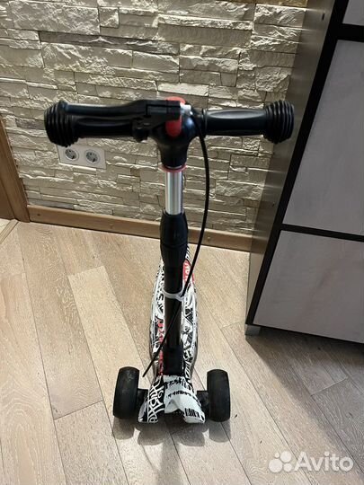 Складной трехколесный самокат Scooter Maxi