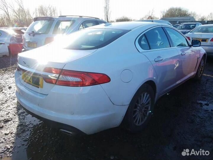 Плафон освещения потолочный, задний Jaguar XF, X2