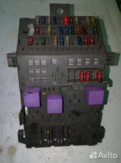 Блок предохранителей Renault Laguna 1 универсал