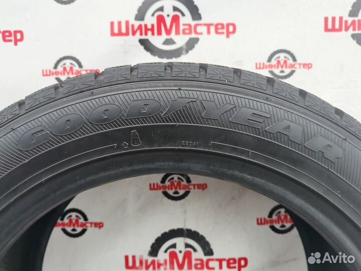 Goodyear Ice Navi 6 215/55 R17