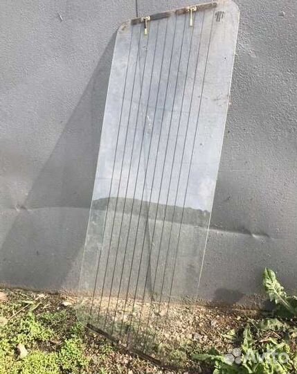 Стекла глухие волга универсал и резинки нов