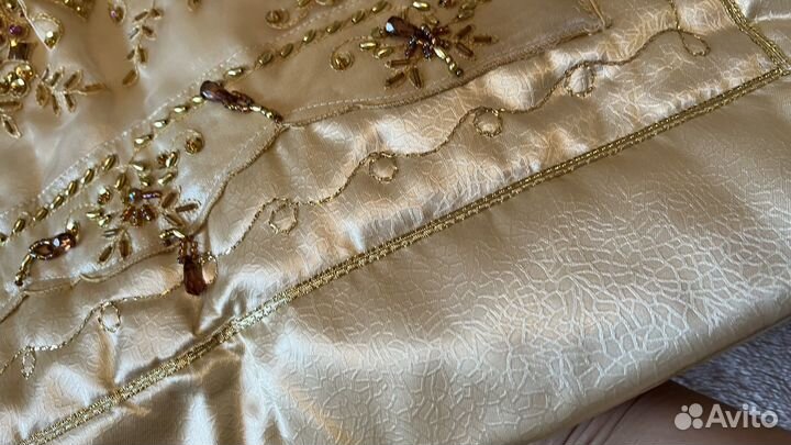 Покрывало новое на кровать с наволочками 160