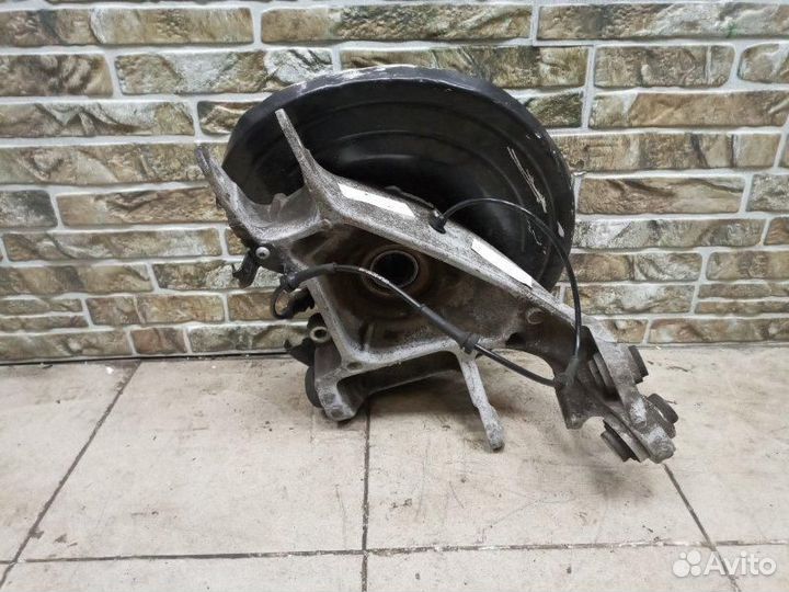 Кулак поворотный задний левый Land Rover Range Rov