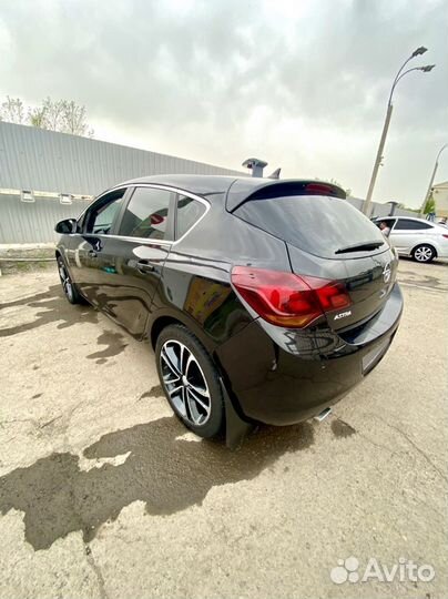 Opel Astra 1.6 AT, 2010, 198 000 км