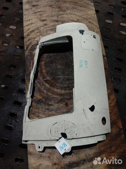 Рамка фары левая Volvo Fm9 300 D9 2008