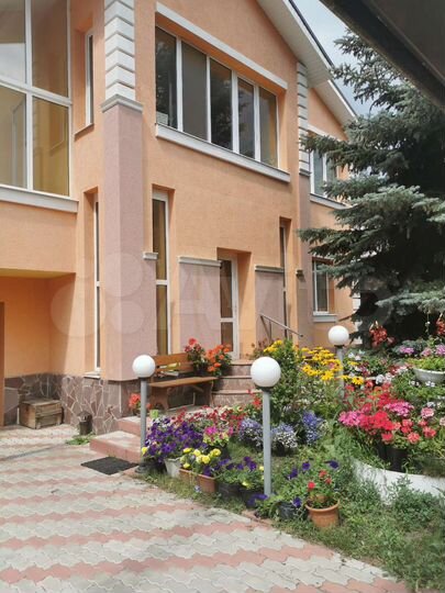 Дом 330 м² на участке 20 сот.