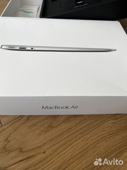 Коробка Apple MacBook Air