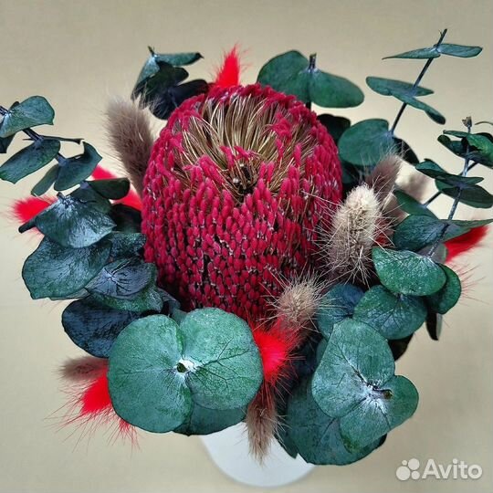 Букет из сухоцветов в кашпо