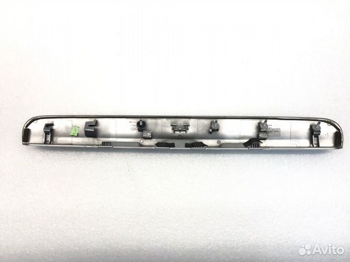 Накладка двери багажника Nissan Qashqai 1.6 2009