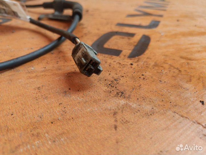Датчик abs задний правый Toyota Corona Premio