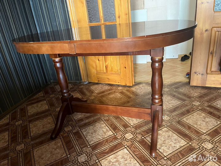 Кухонный стол