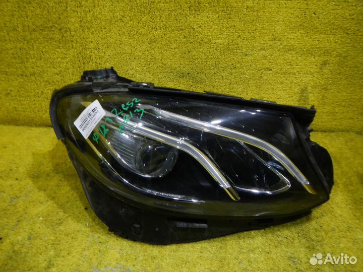 Фара правая Mercedes-Benz E-Class
