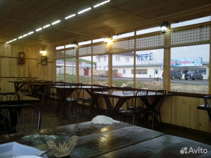 Баржа на плаву