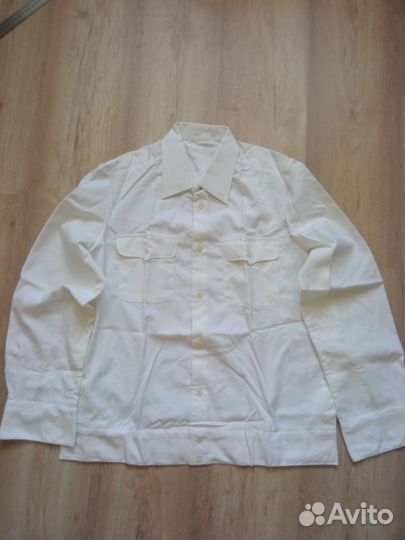 Белая армейская рубашка