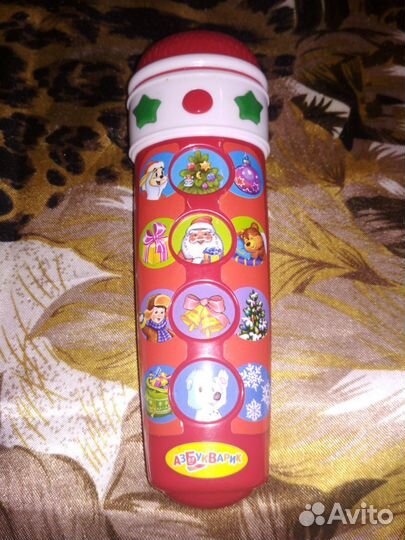 Микрофон музыкальный,новогодний.12 песен