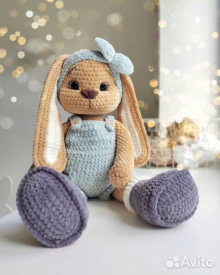 Вязаный крольчонок Маруся
