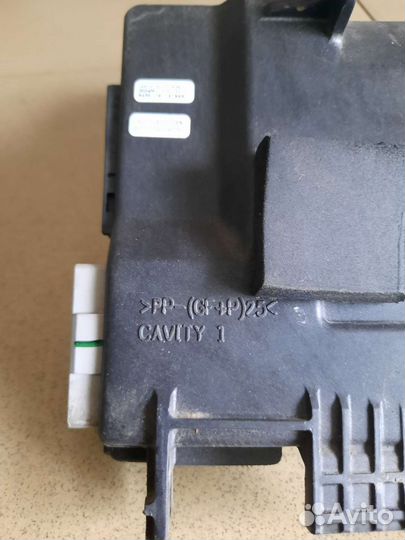 Блок управления двери Kia Carnival 2007