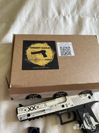 Пистолет из CS:GO vozwooden